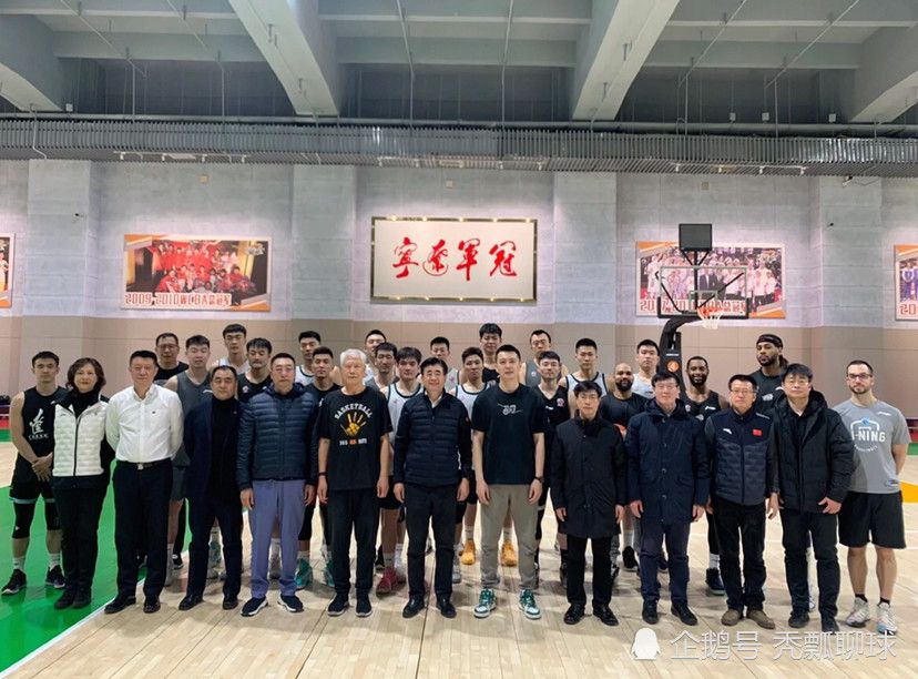 第79分钟，米兰反击机会，莱奥获得单刀机会，可惜最后低射近角太过追求角度中柱弹出。
